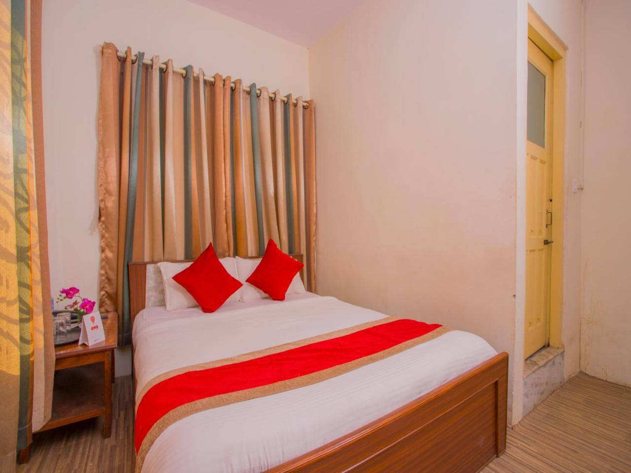 Oyo 255 White Zambala Hotel كاتماندو المظهر الخارجي الصورة