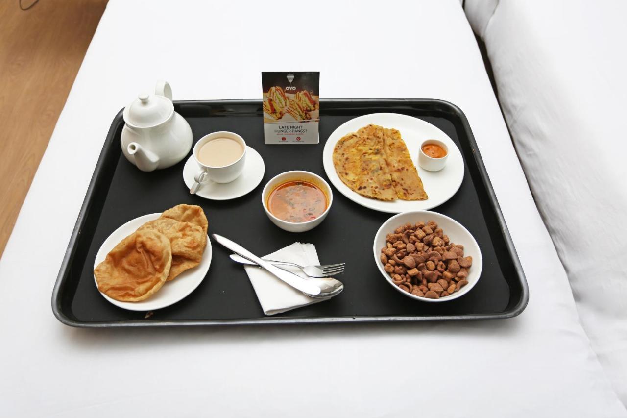 Oyo 255 White Zambala Hotel كاتماندو المظهر الخارجي الصورة
