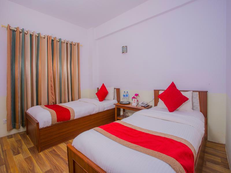 Oyo 255 White Zambala Hotel كاتماندو المظهر الخارجي الصورة